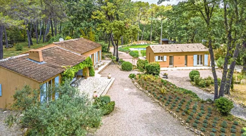 Property photo 1 of 31