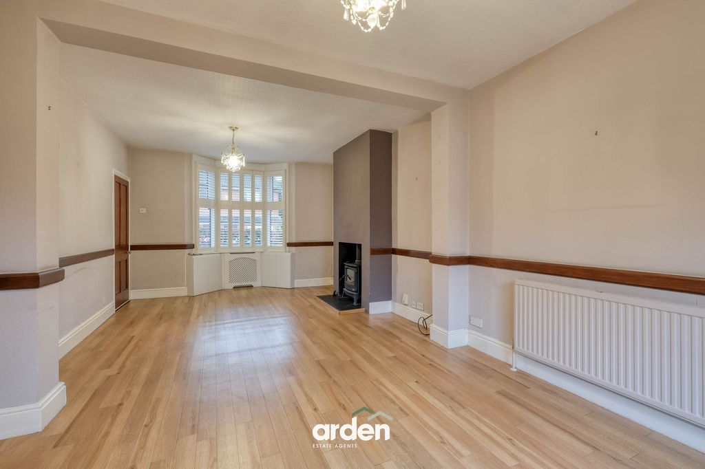 Property photo 3 of 19