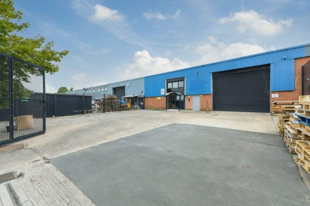 Property photo 1 of 7