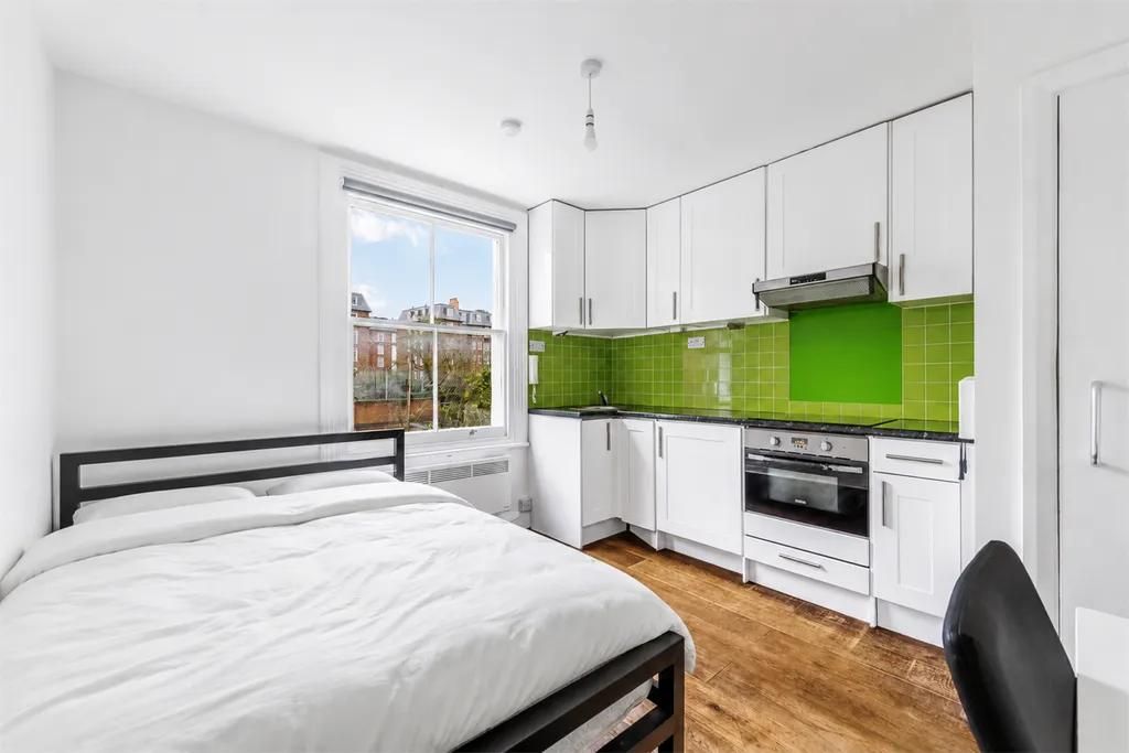 Property photo 1 of 5