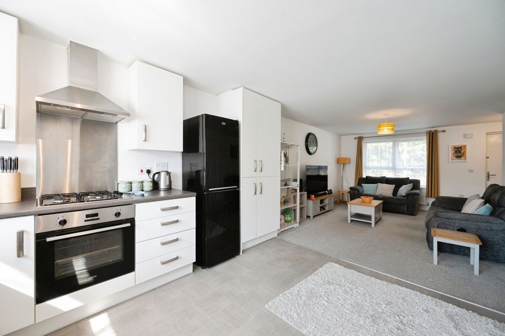 Property photo 1 of 17 Pbox-Img.Jpg