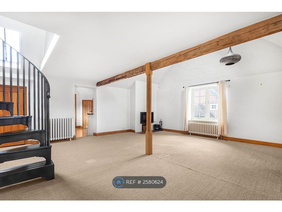 Property photo 3 of 11 Living Room