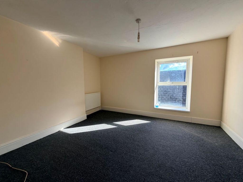 Property photo 3 of 6 Image 3