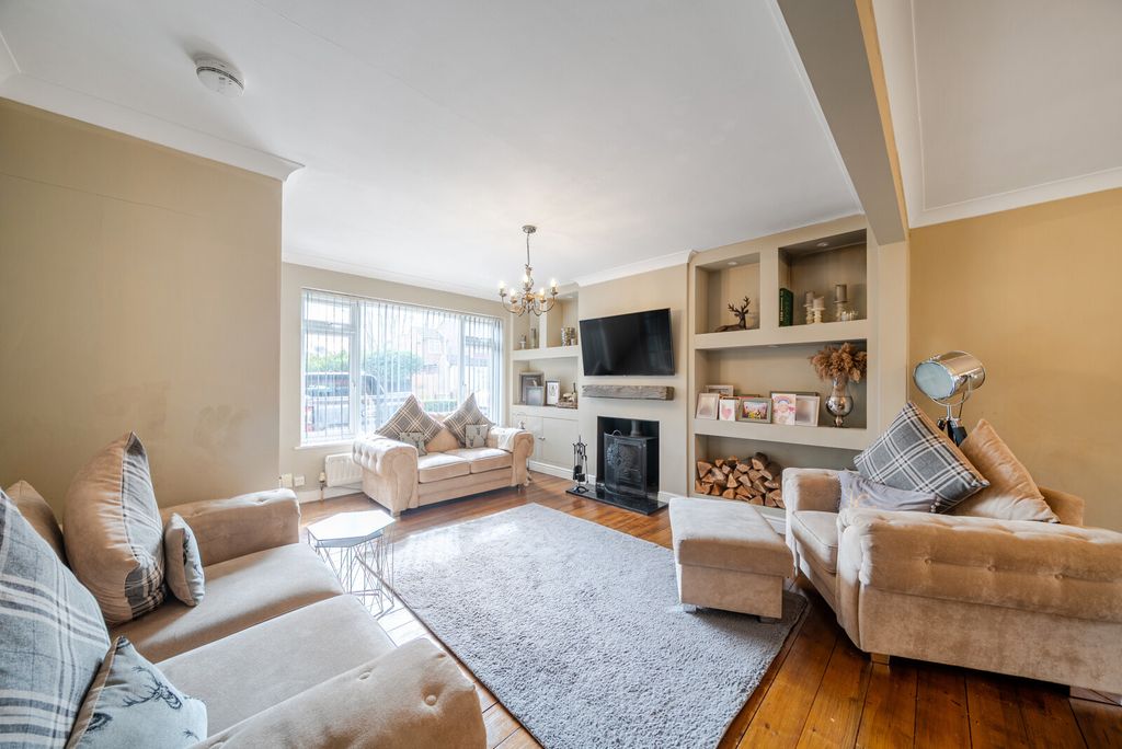 Property photo 3 of 18 1424246-24-69B817...