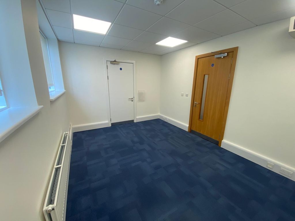 Property photo 2 of 10 50-2 Office Suite To Let