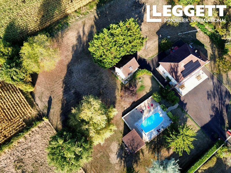 Property photo 3 of 10