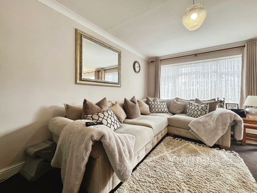Property photo 2 of 15 Pbox-Img.Jpg