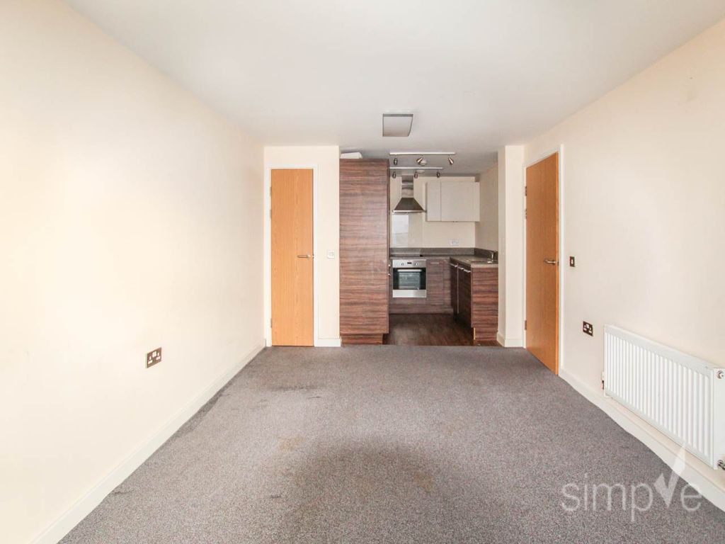 Property photo 3 of 10 Img_3895