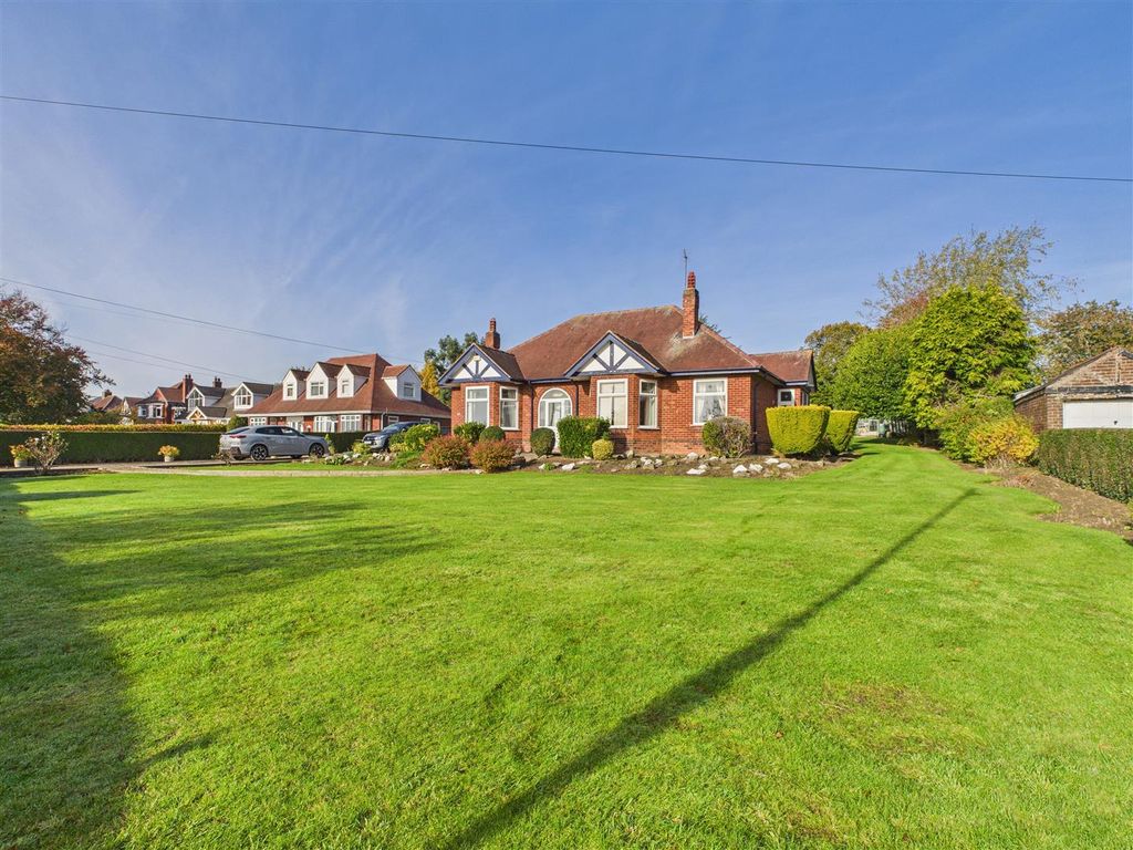 Property photo 1 of 18 Cam03303G0-Pr0247-Still007.Jpg