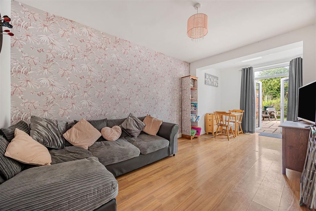 Property photo 3 of 20 22_78382.Jpg