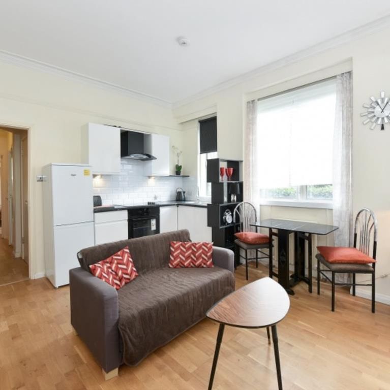 Property photo 3 of 7 Reception Room