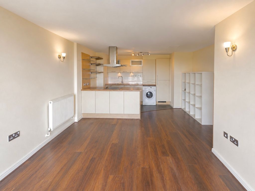 Property photo 2 of 9 2