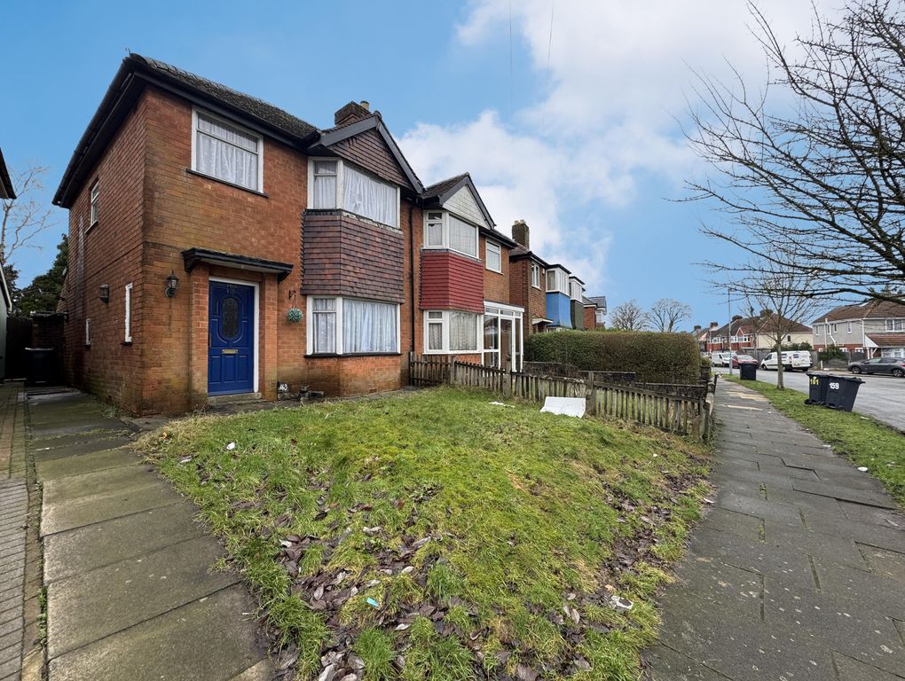 Property photo 2 of 29 R260225 156 - 163 Lindsworth Road, Birmingham, West Midlands, B30  (1).Jpg