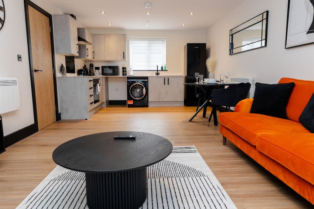 Property photo 3 of 26