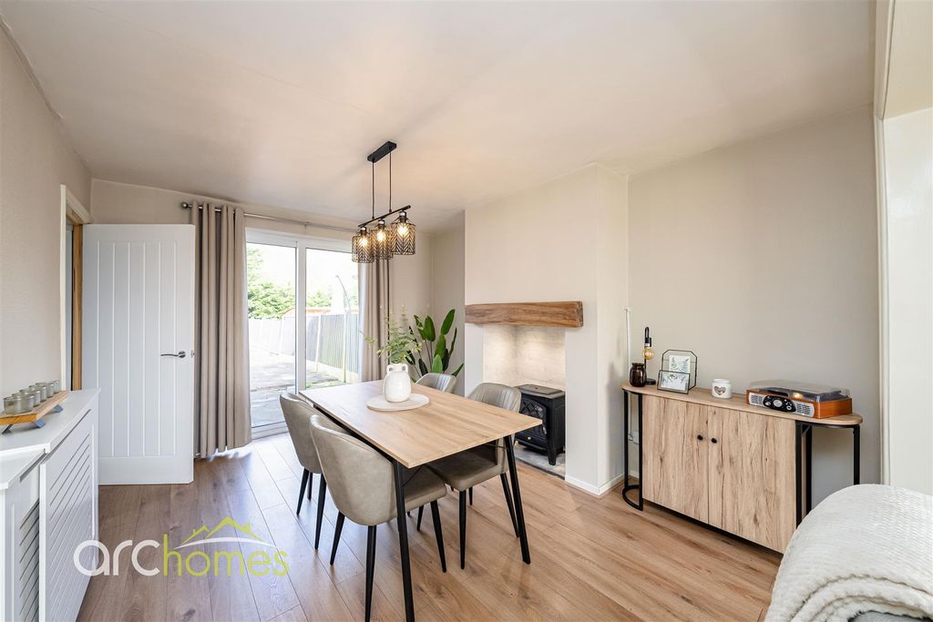 Property photo 3 of 26 Devonshire-2.Jpg