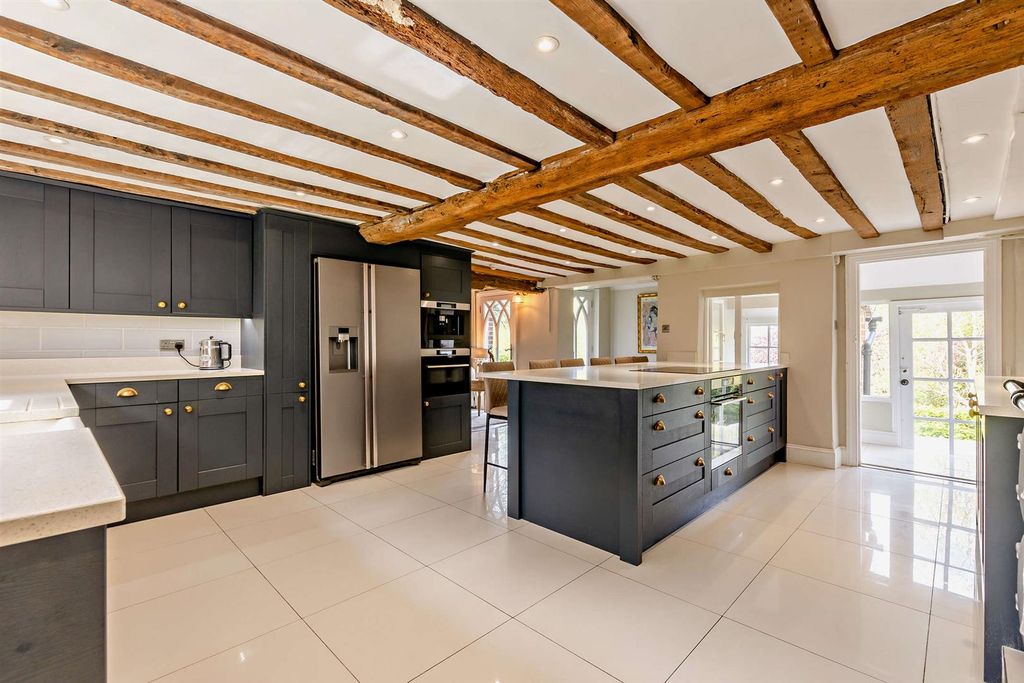 Property photo 2 of 30 Kitchen