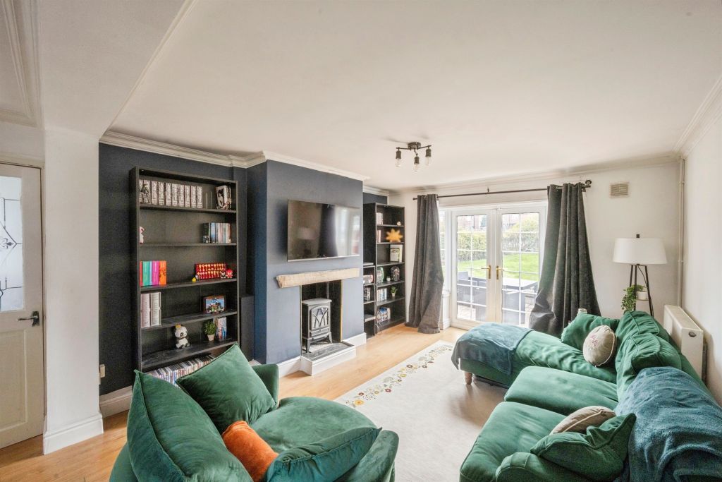 Property photo 2 of 18