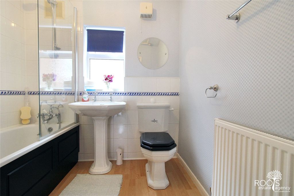 Property photo 3 of 14 Picture No. 11
