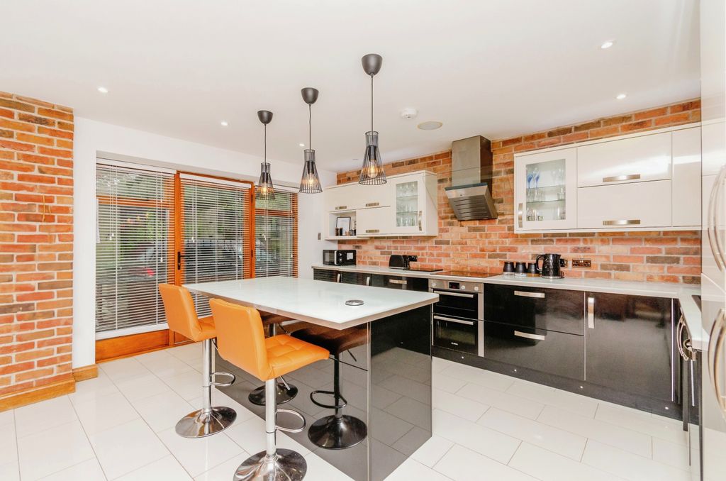 Property photo 1 of 42 Photography