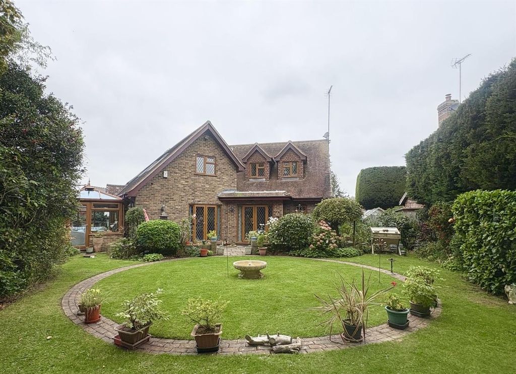 Property photo 1 of 23 External