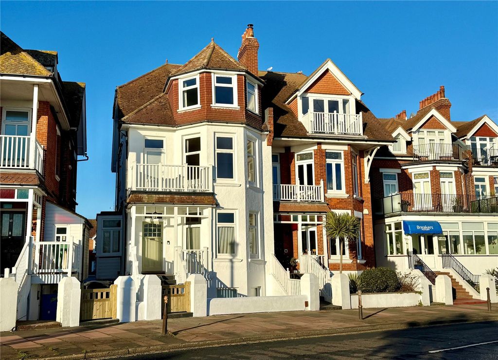 Property photo 1 of 34 Picture No. 24