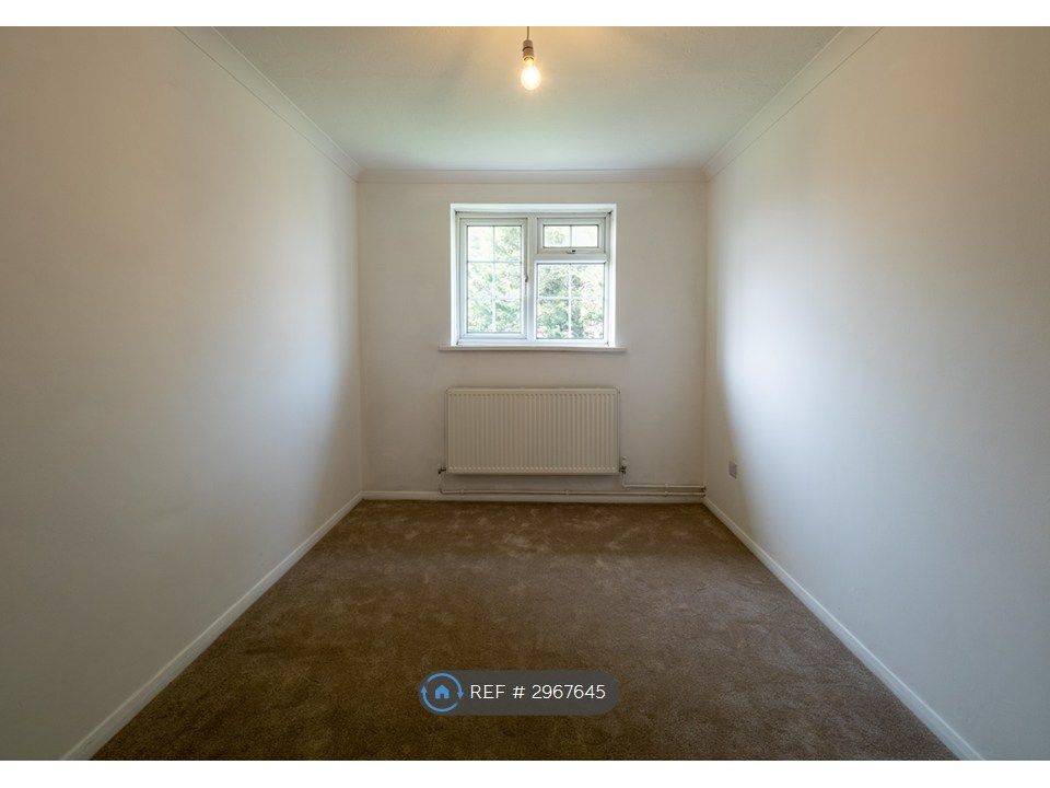 Property photo 3 of 35