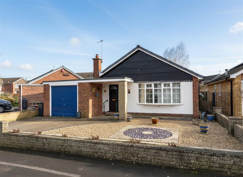 Property photo 1 of 17 Front