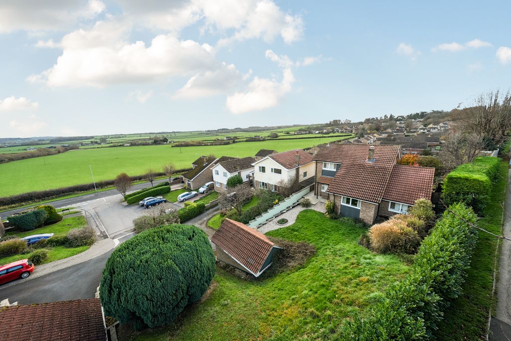 Property photo 1 of 23 1691Db3Cb017F213804381691c5d8A907Af12