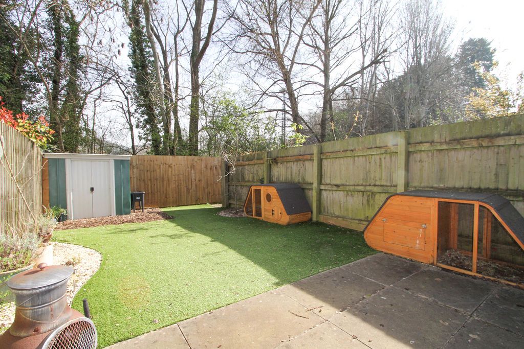 Property photo 3 of 20 Garden