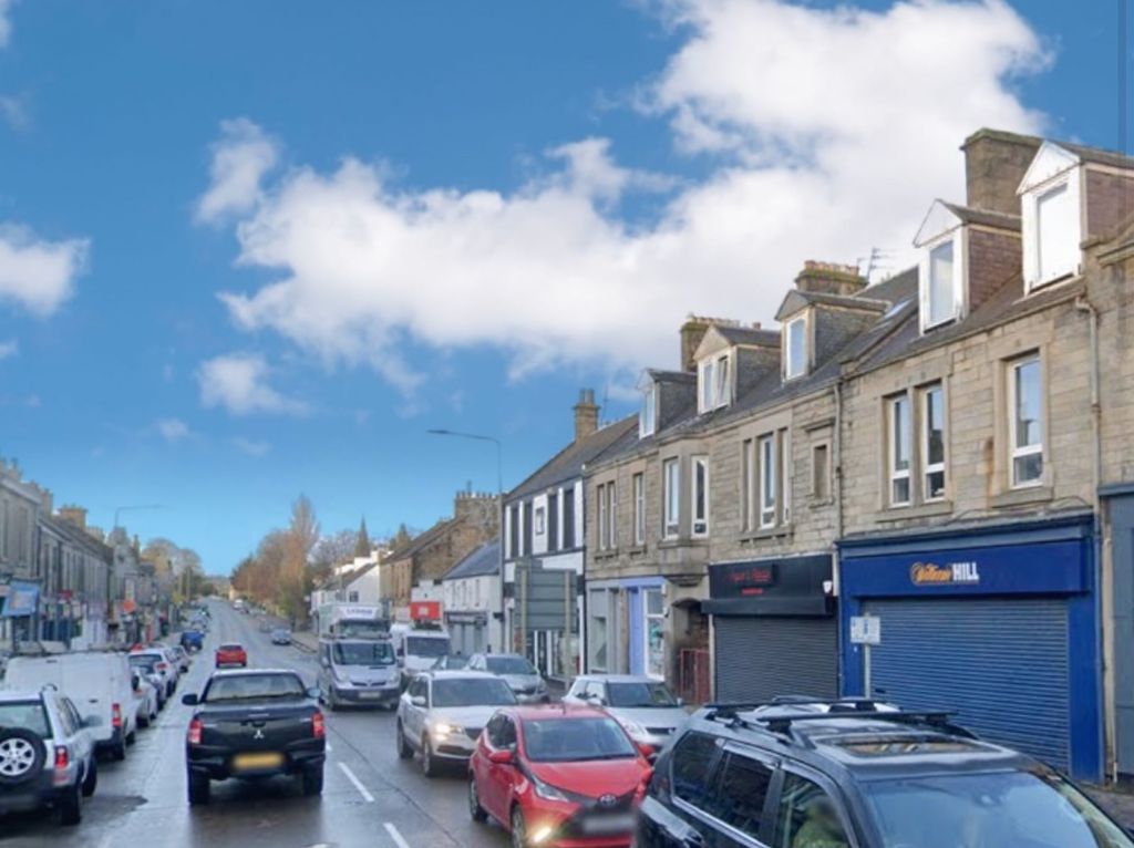 Property photo 1 of 11