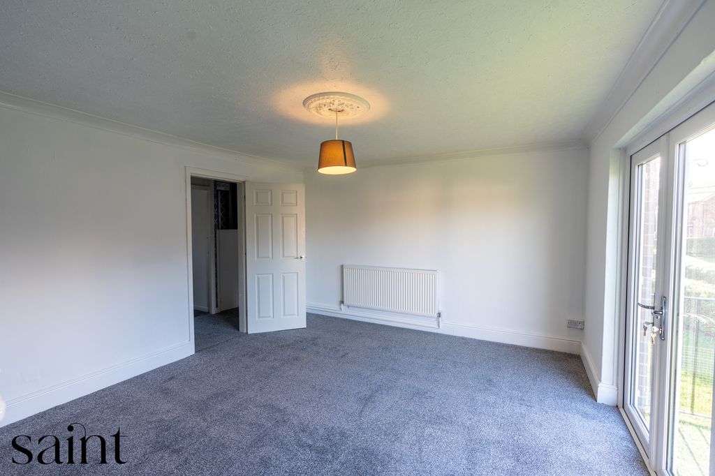Property photo 3 of 11 10Adderly-9