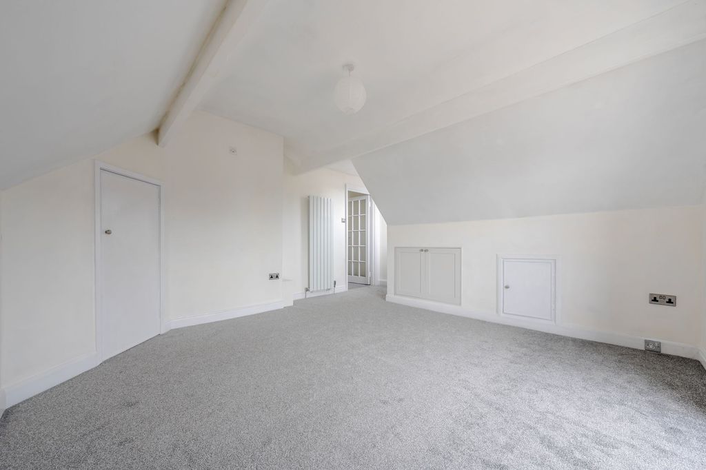 Additional image 10 of 3 bed flat to rentSpringfield Avenue, Harrogate HG1