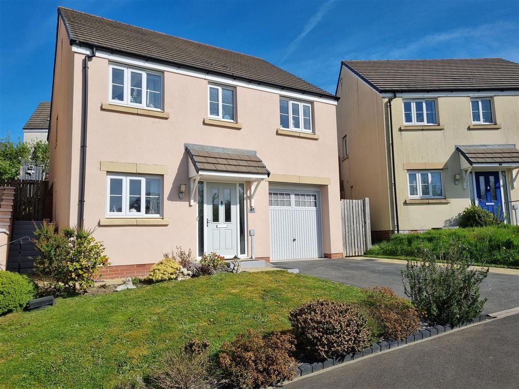 Property photo 1 of 24 Front.Jpg