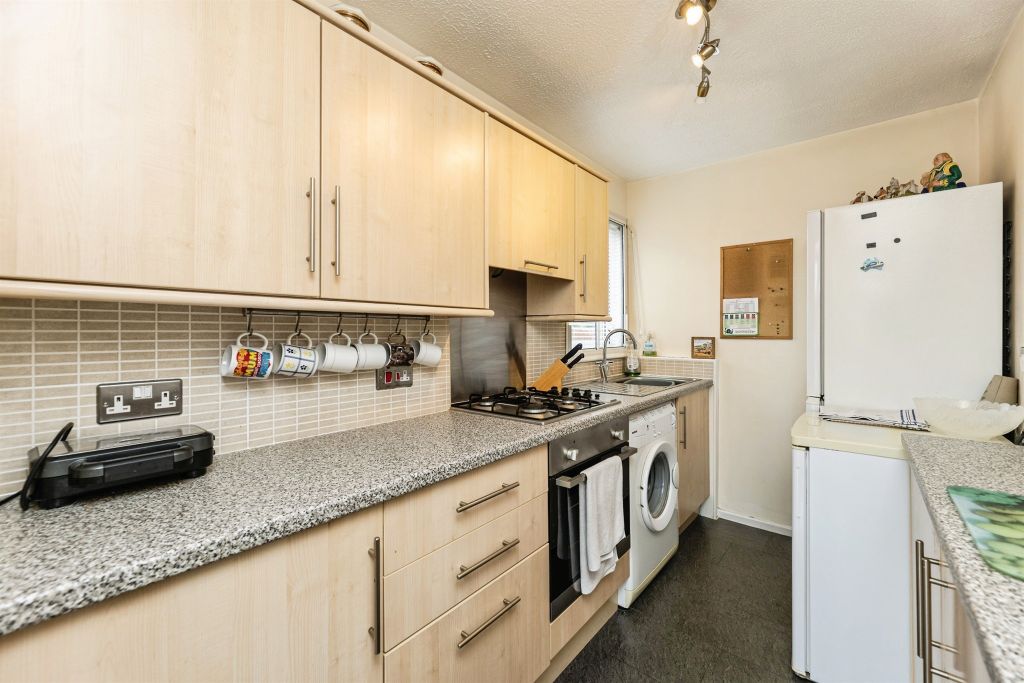 Property photo 3 of 13