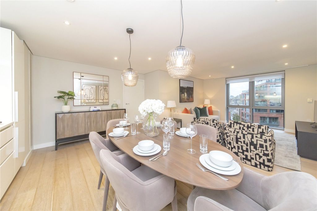 Property photo 3 of 12 Picture No. 11