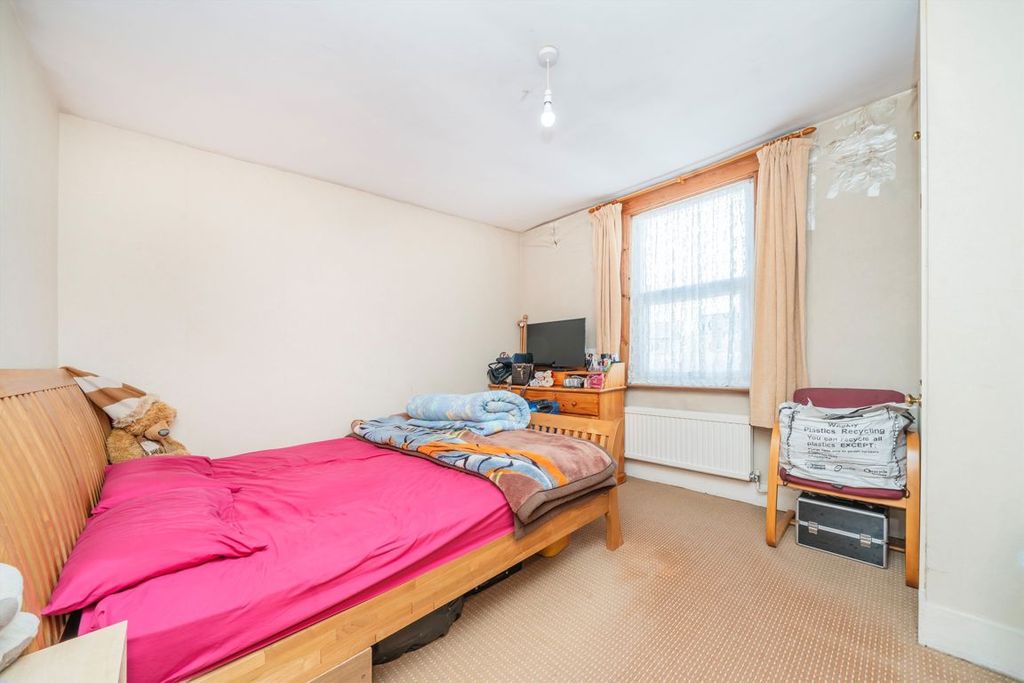 Property photo 3 of 4