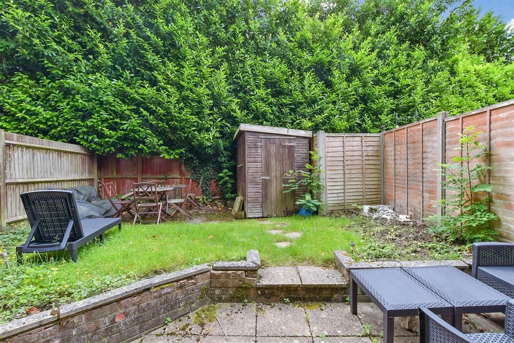 Property photo 3 of 9 Side Garden