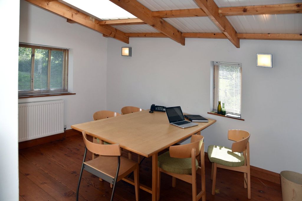 Property photo 3 of 8 Picture No. 05