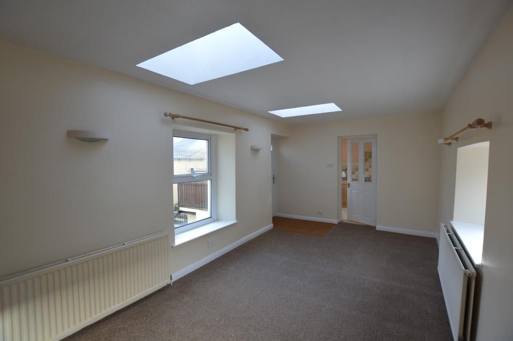 Property photo 2 of 16 024_Lge.Jpg