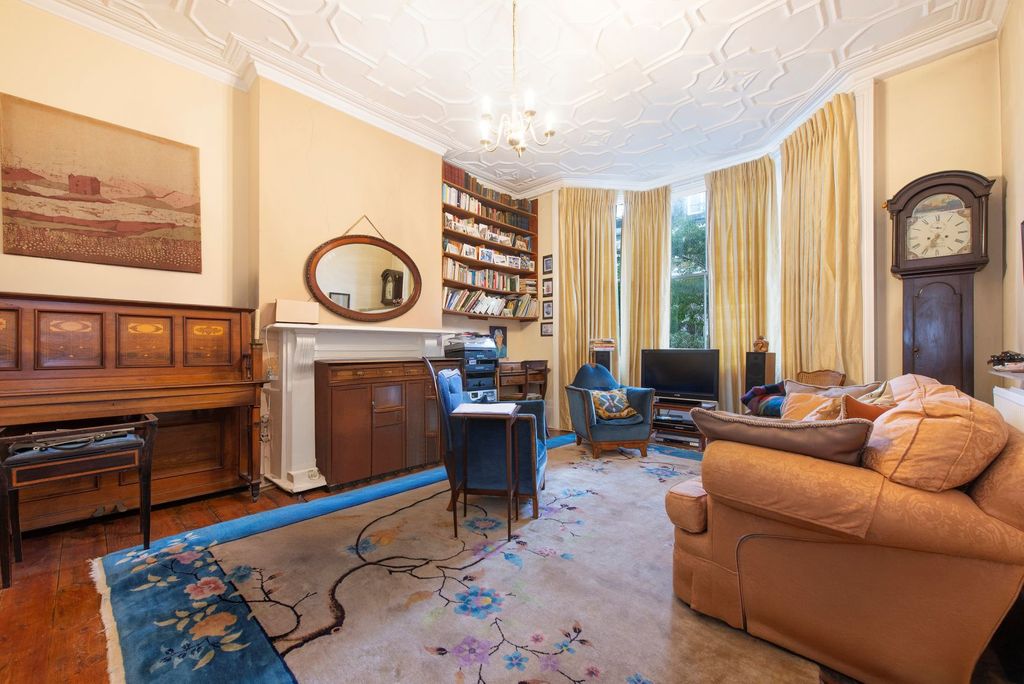 Property photo 3 of 9