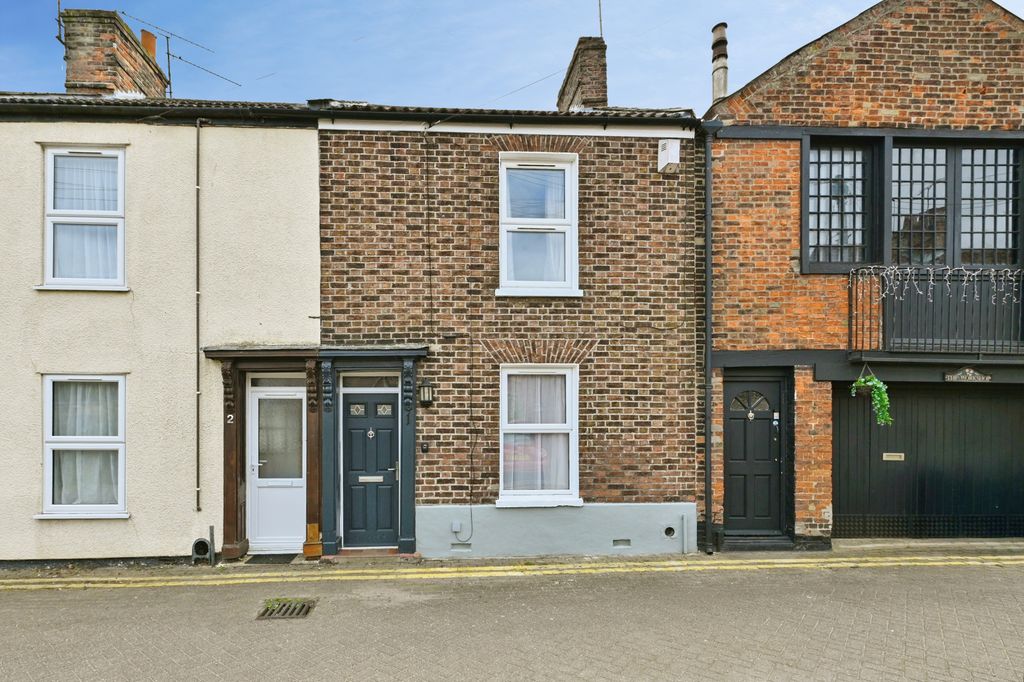 Property photo 1 of 20
