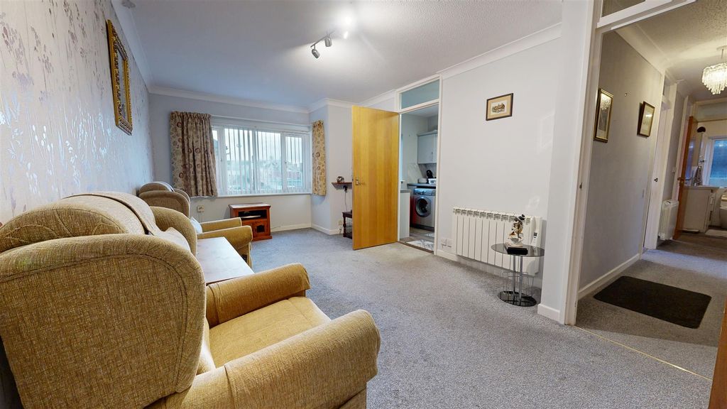 Property photo 2 of 13 01192026_090100.Jpg