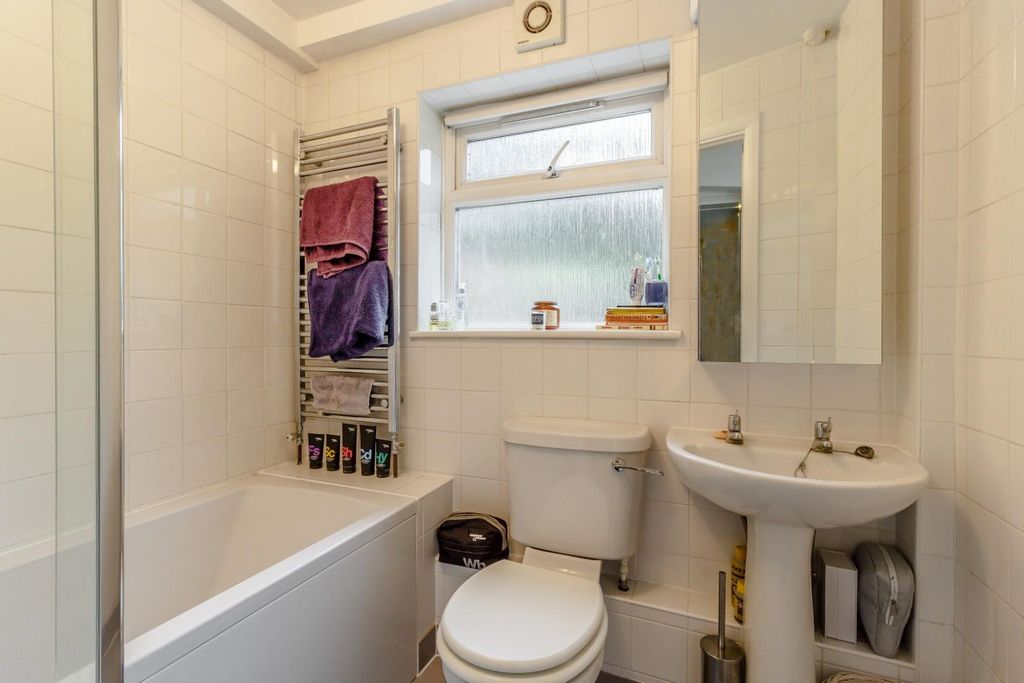 Property photo 1 of 15 8363595-Interior10.Jpg