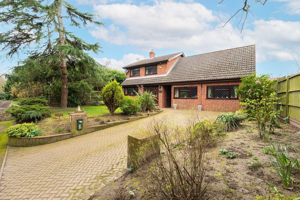 Property photo 1 of 23