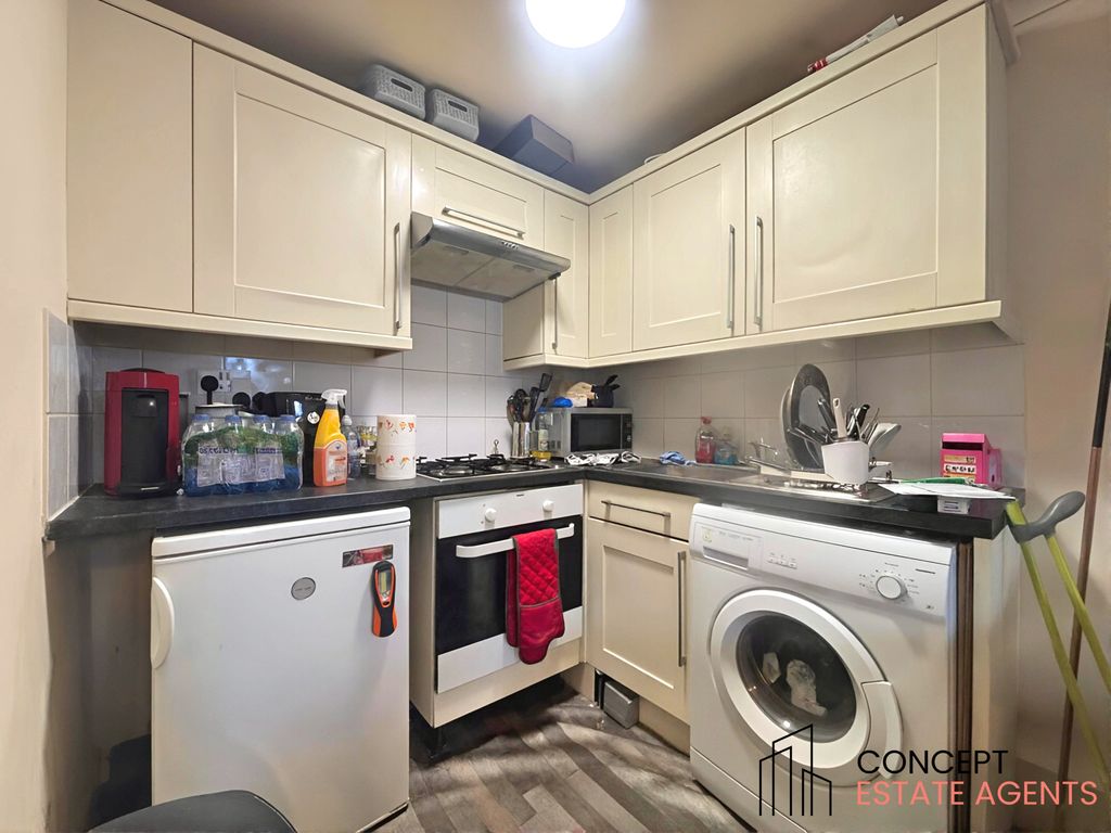 Property photo 3 of 5