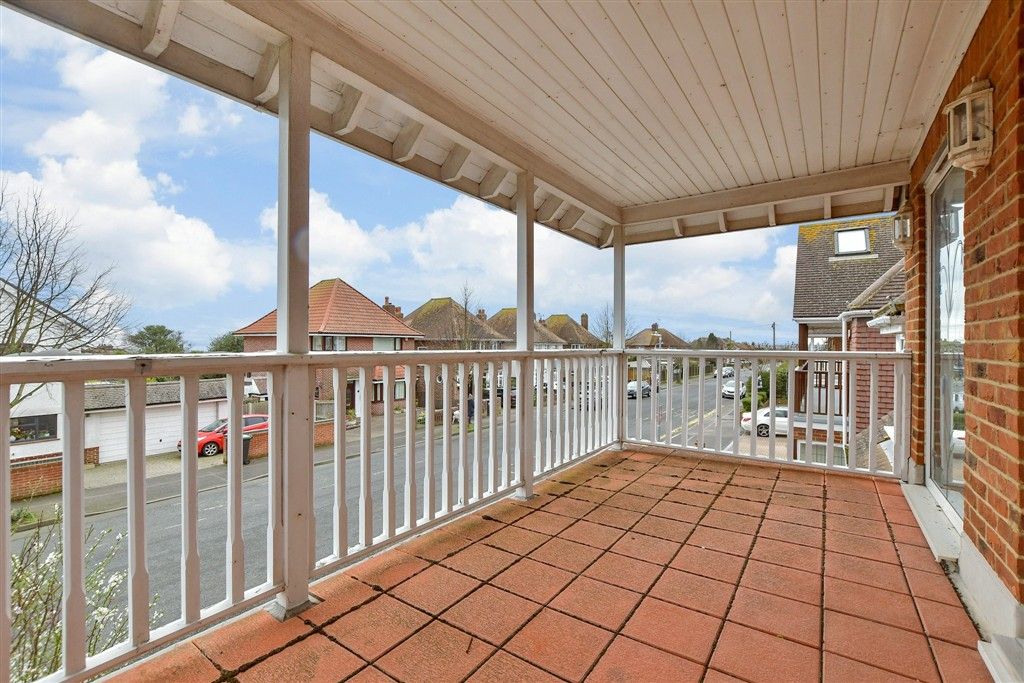 Property photo 2 of 13 Balcony / Terrace