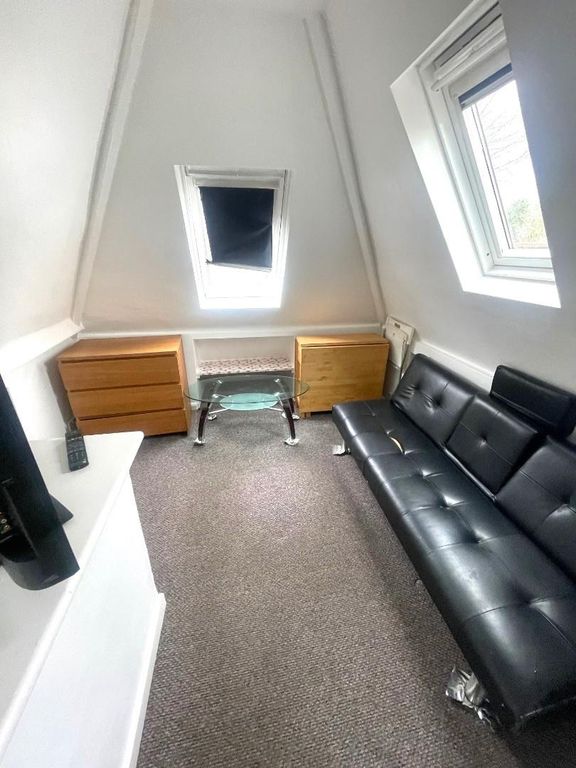 Property photo 2 of 6 Living.Jpg