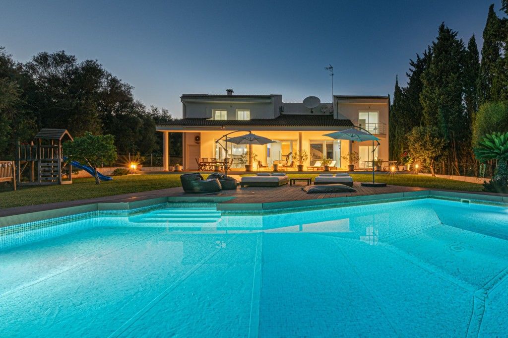 Property photo 3 of 20 Ns Exterior (2)