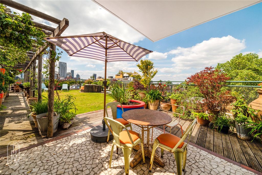 Property photo 1 of 20 Picture No. 43