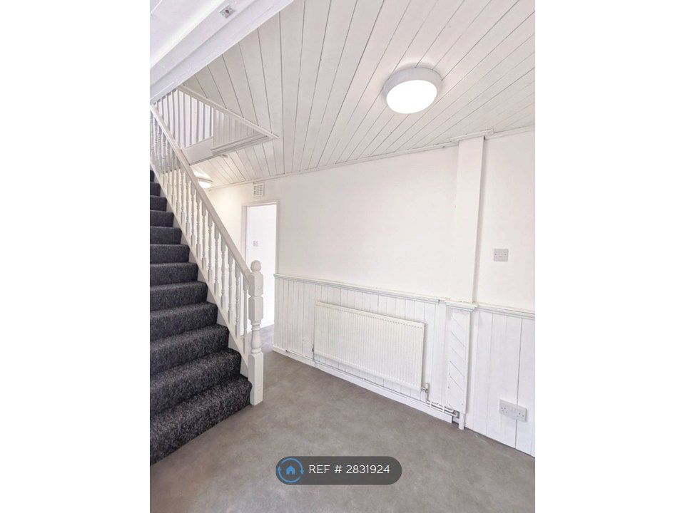 Additional image 8 of 3 bed semi-detached house to rentAmroth Walk, St. Dials, Cwmbran NP44